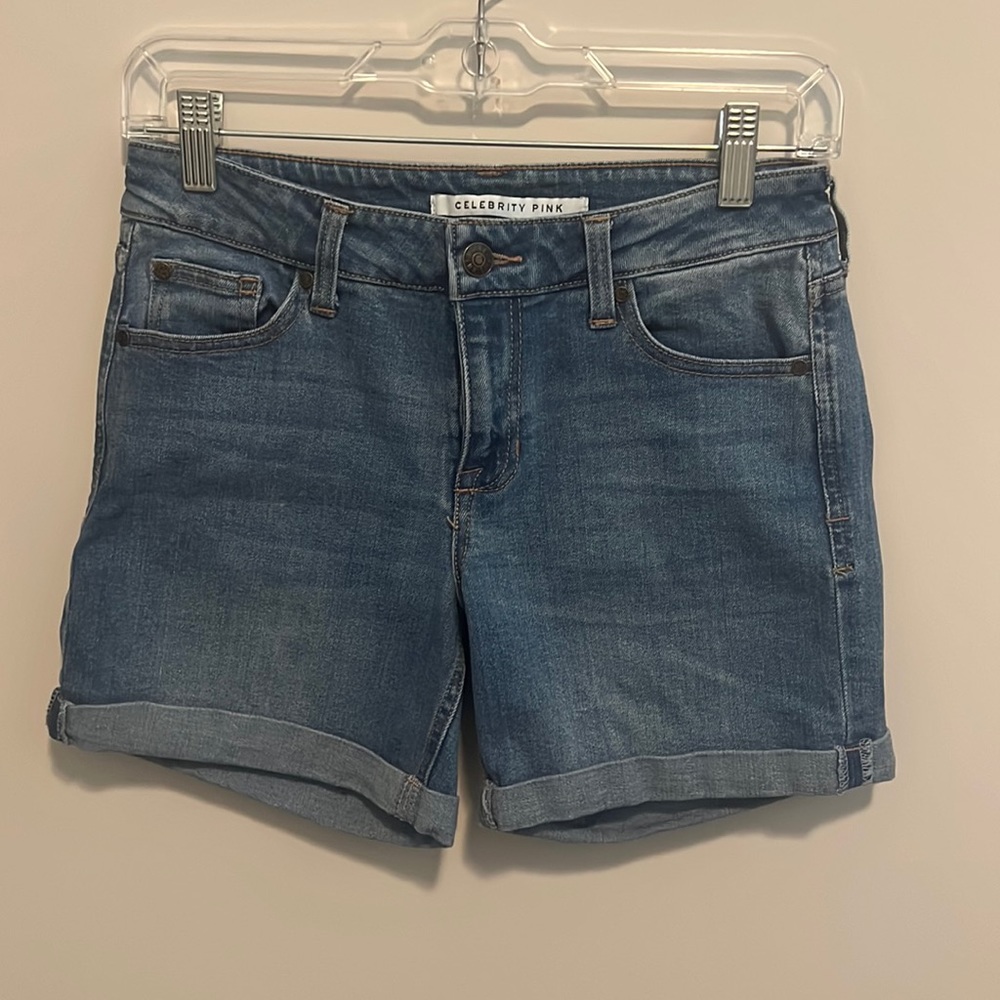 Celebrity Pink size 3/26 Jean shorts.